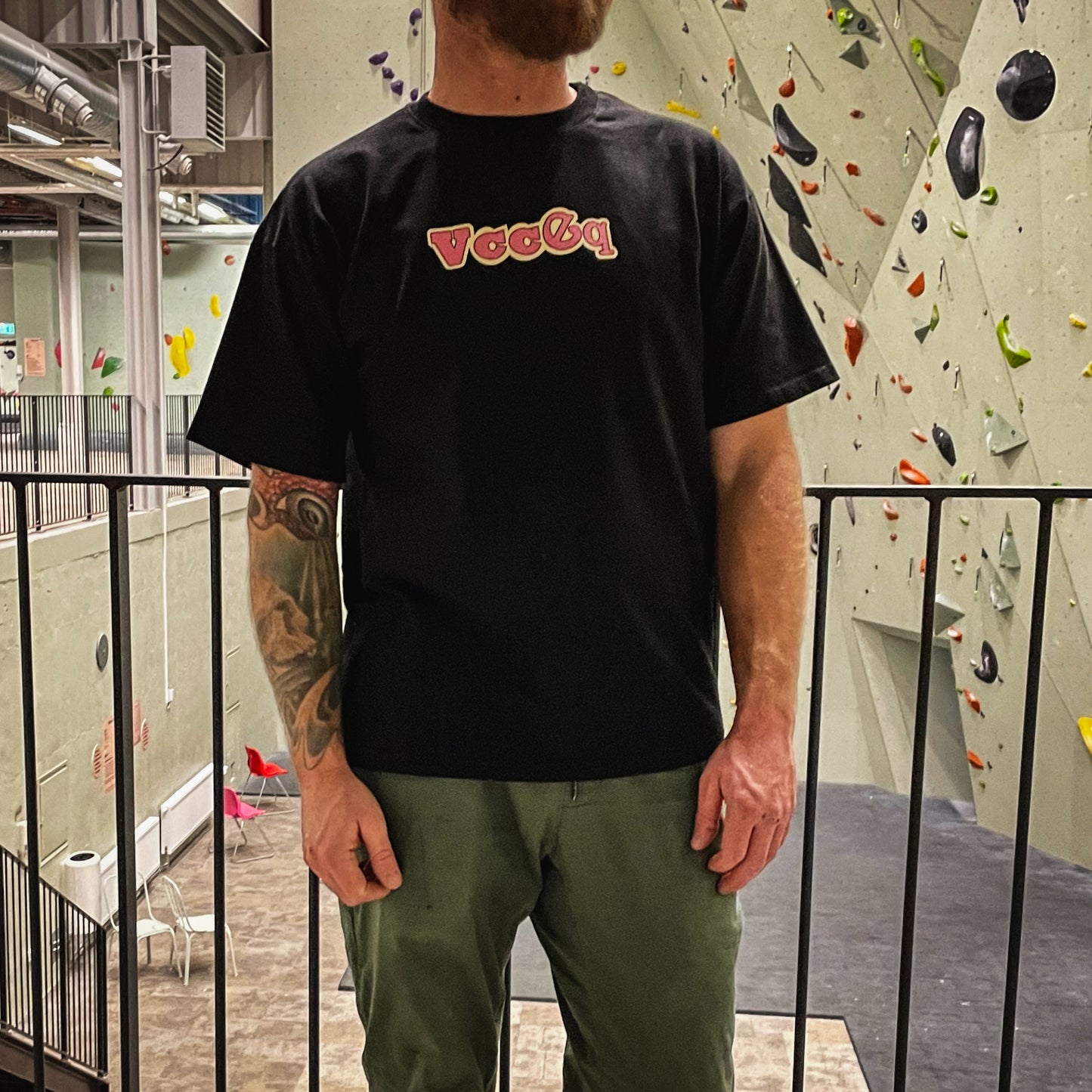 LOGO TEE